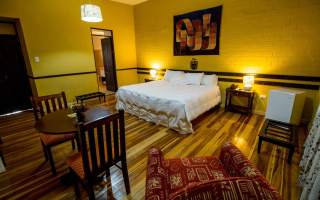 Yabar Hotel Plaza