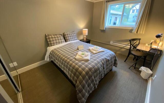 Stewart Mountain Lodge