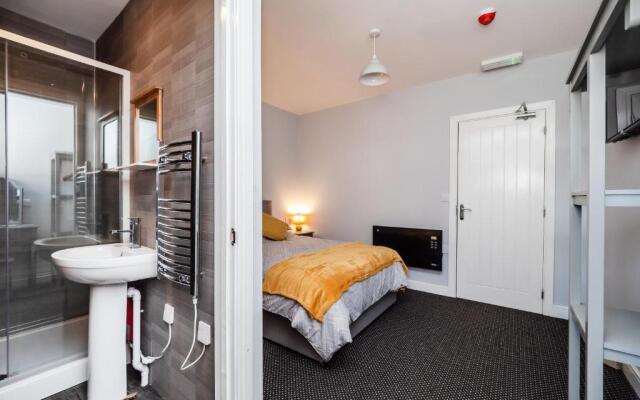 Rooms at number 4