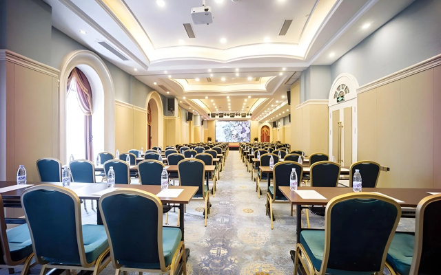 Chengdu Creyad Hotel