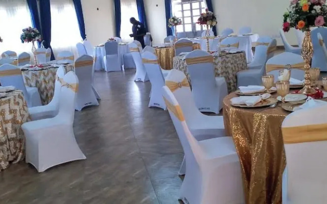 Theta Country Resort