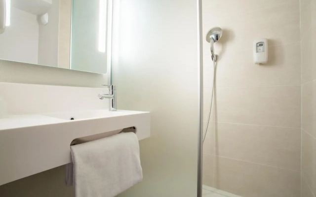 B&B HOTEL ANNEMASSE Saint-Cergues