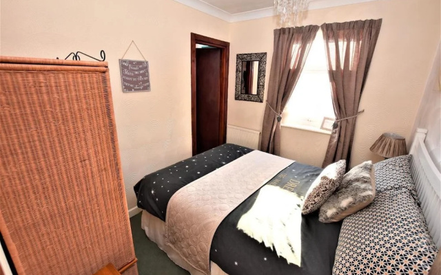 Bridle Lodge Apartments