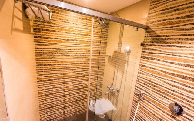 Hotel Grand Residence