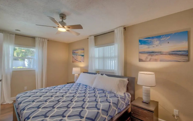 Sunny Escape-heated Pool