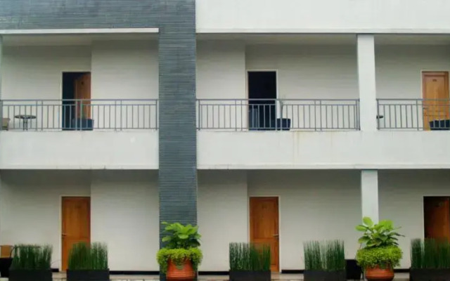 Amazing Mandala Kencana Hotel