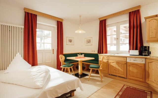 Murrmel Apartments