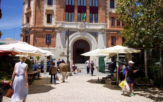 Cadiz centro histórico 8P wifi by Lightbooking