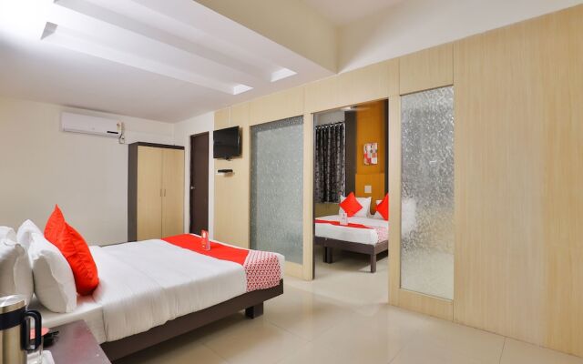 OYO 14942 Hotel Maple Leaf