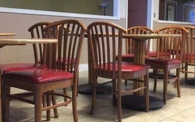 Tropical Inn Palm Bay