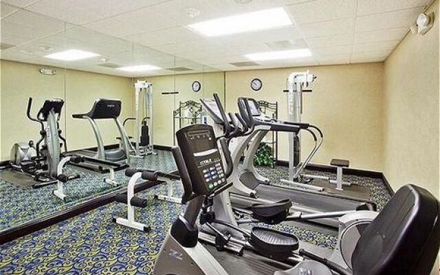 Holiday Inn Express Hotel & Suites Newton