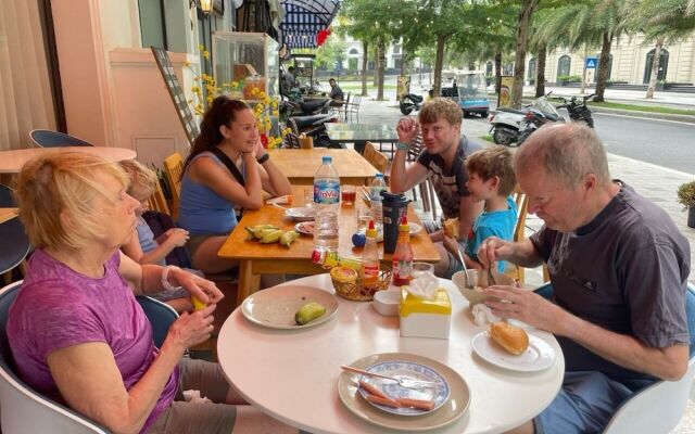 Teddy 108 Homestay & Cafe - Grand World Phu Quoc