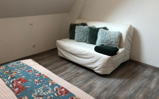 Gîte Mézières-sur-Ponthouin, 4 pièces, 7 personnes - FR-1-410-323