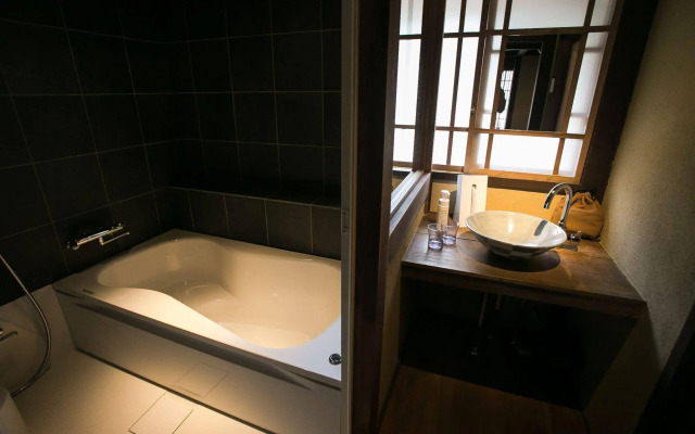 NIPPONIA Sasayama Castle Town Hotel