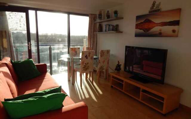 Riverside 1 Bedroom Central Flat