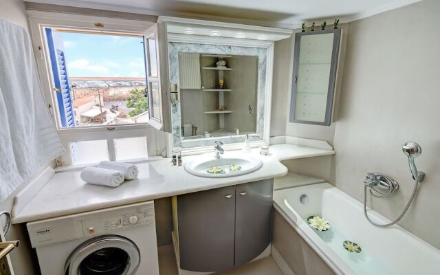 Casa di Elena Venetian Old Town Home