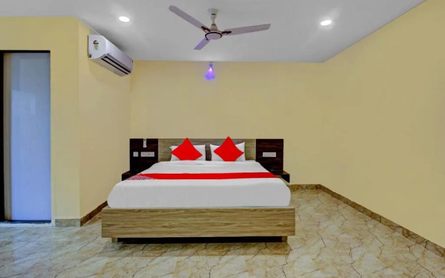 AB7 Residency by OYO Rooms