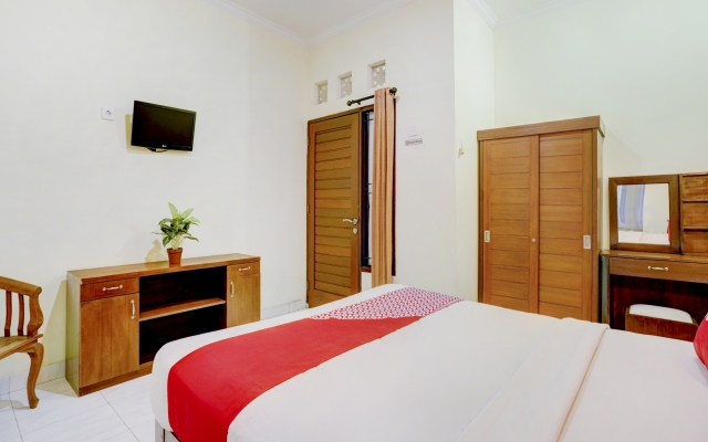 OYO 3910 Teges Inn