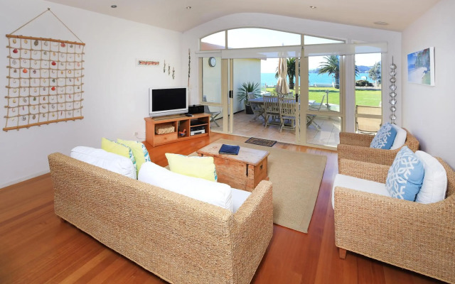 Onetangi Beach Apartments