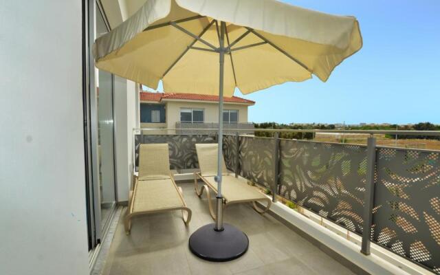 Mythical Sands apartment for 6 people