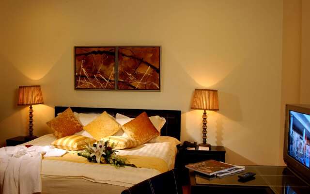 Al Safir Hotel & Tower