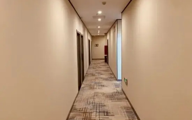 Yiju Hotel (Shijiazhuang Zhonghua North Street Branch)