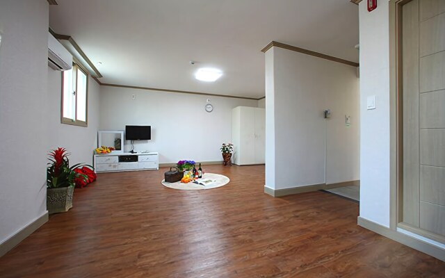 Seocheon Ssangdo Pension