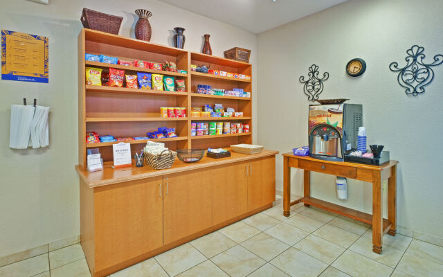 Candlewood Suites Hattiesburg by IHG