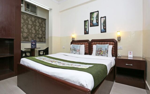 OYO 9628 Hotel Fort