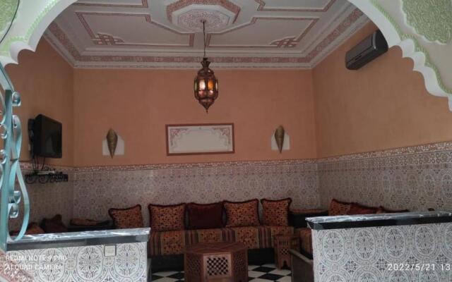 Riad Alaoui 146 with swimming pool and free parking