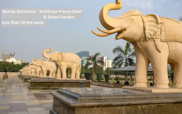 OYO Rooms Noida Atta Market