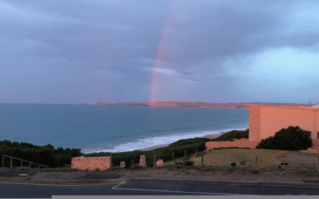 Southern Sands Beachfront Apartment