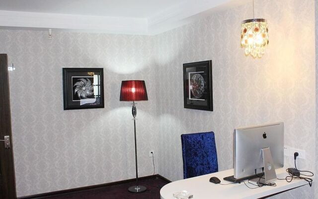 Tangfeng Art Hotel Shenyang North Railway Station