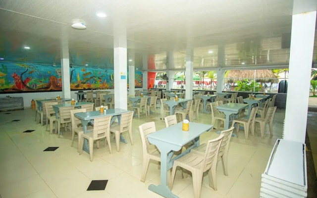 Hotel Playa Divina