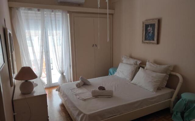 Nice studio apartment by the sea (AMA:00000005367)