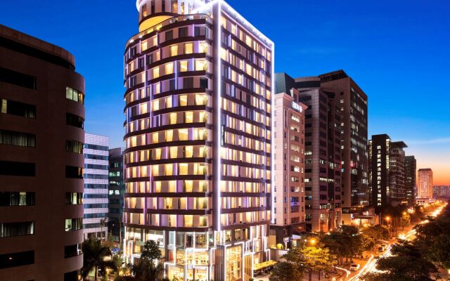 Novotel Suites Hanoi