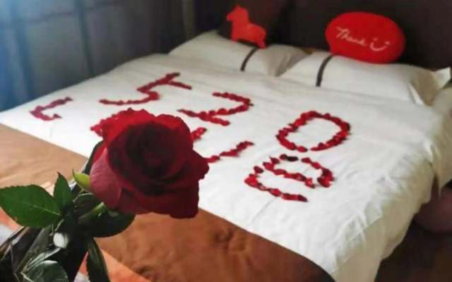 Junyi chain hotel (Qihe Yangguang Road store)