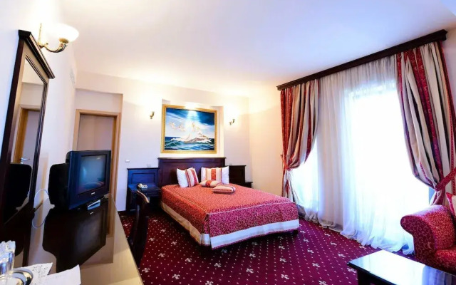 Hotel Imperial Timisoara by JR