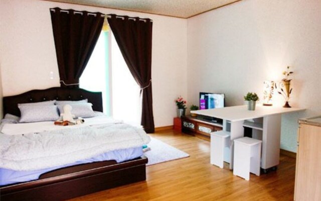 Pocheon Cloud Healing Valley Pension