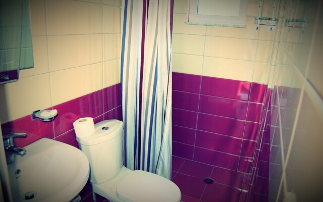 VILA LILI Guest House - Berat