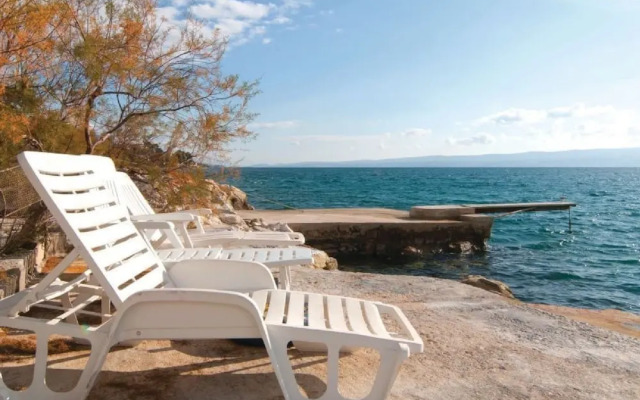 Apartments Roko - Standard One Bedroom Apartment With Shared Terrace