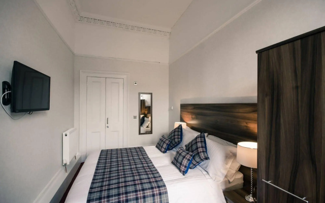 Royal West End Hotel