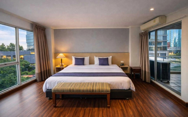Collection O The Step Sathorn – Guest Rooms – Bangkok