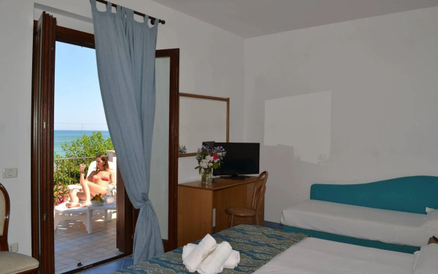 Albergo Residence Villa a Mare