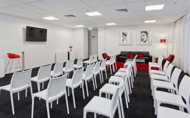 Oaks Melbourne St Kilda Road Hotel