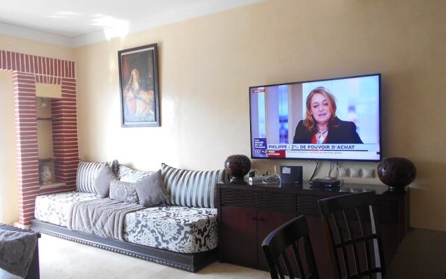 Luxurious Apartment in Marina Ref T23501