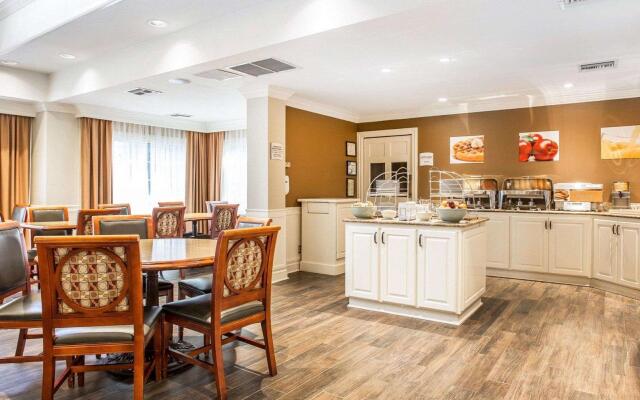 Quality Suites Atlanta Buckhead Village North