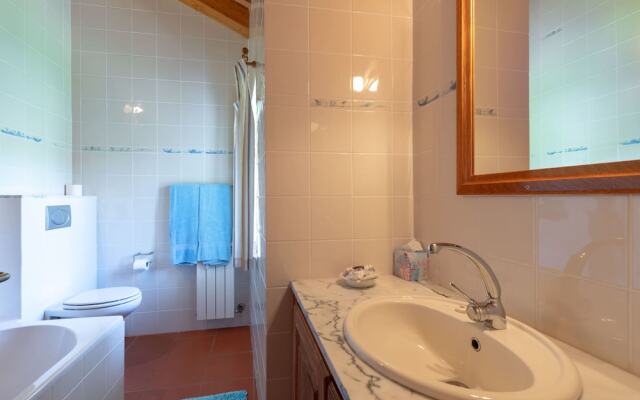 Mansion in Dao Valley by River Beach