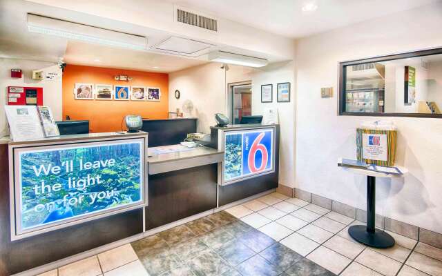 Motel 6 Mammoth Lakes, CA