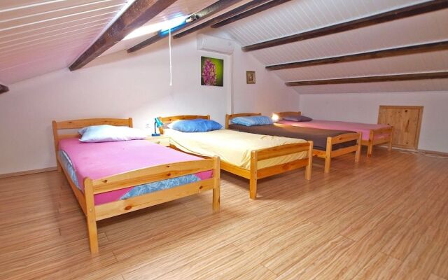 Apartments Arsen 928